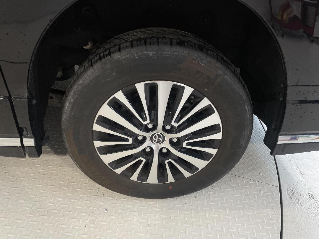 Photo '11' of Toyota Hiace Photo '11' of Toyota Hiace