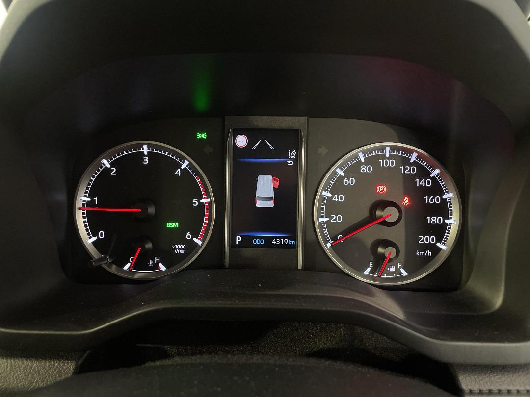 Photo '20' of Toyota Hiace Photo '20' of Toyota Hiace