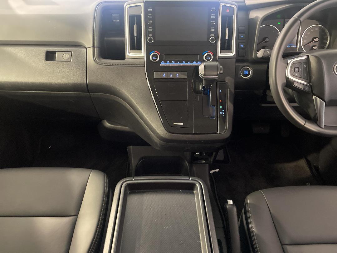 Photo '18' of Toyota Hiace Photo '18' of Toyota Hiace