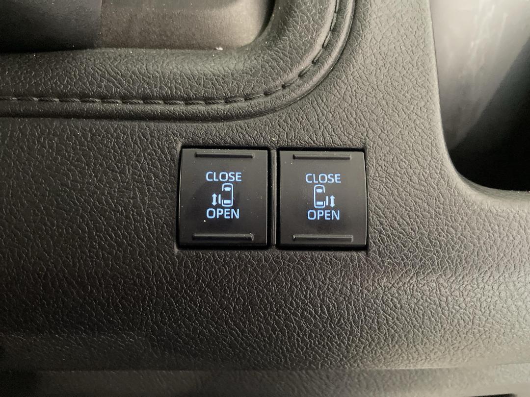 Photo '25' of Toyota Hiace Photo '25' of Toyota Hiace