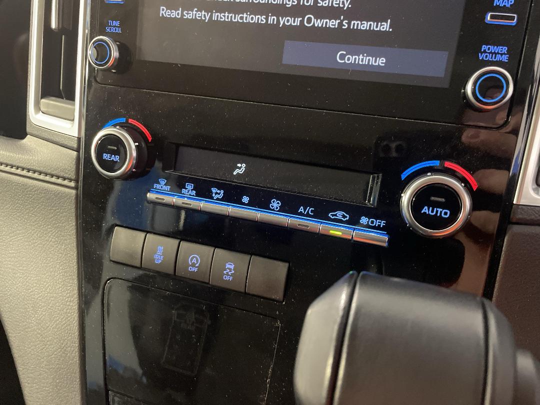 Photo '31' of Toyota Hiace Photo '31' of Toyota Hiace