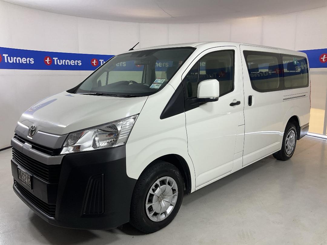 Photo '4' of Toyota Hiace