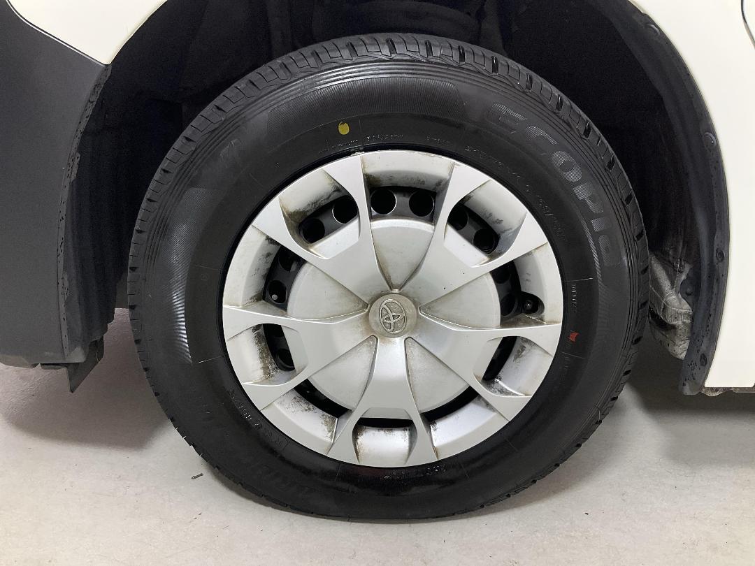 Photo '10' of Toyota Hiace