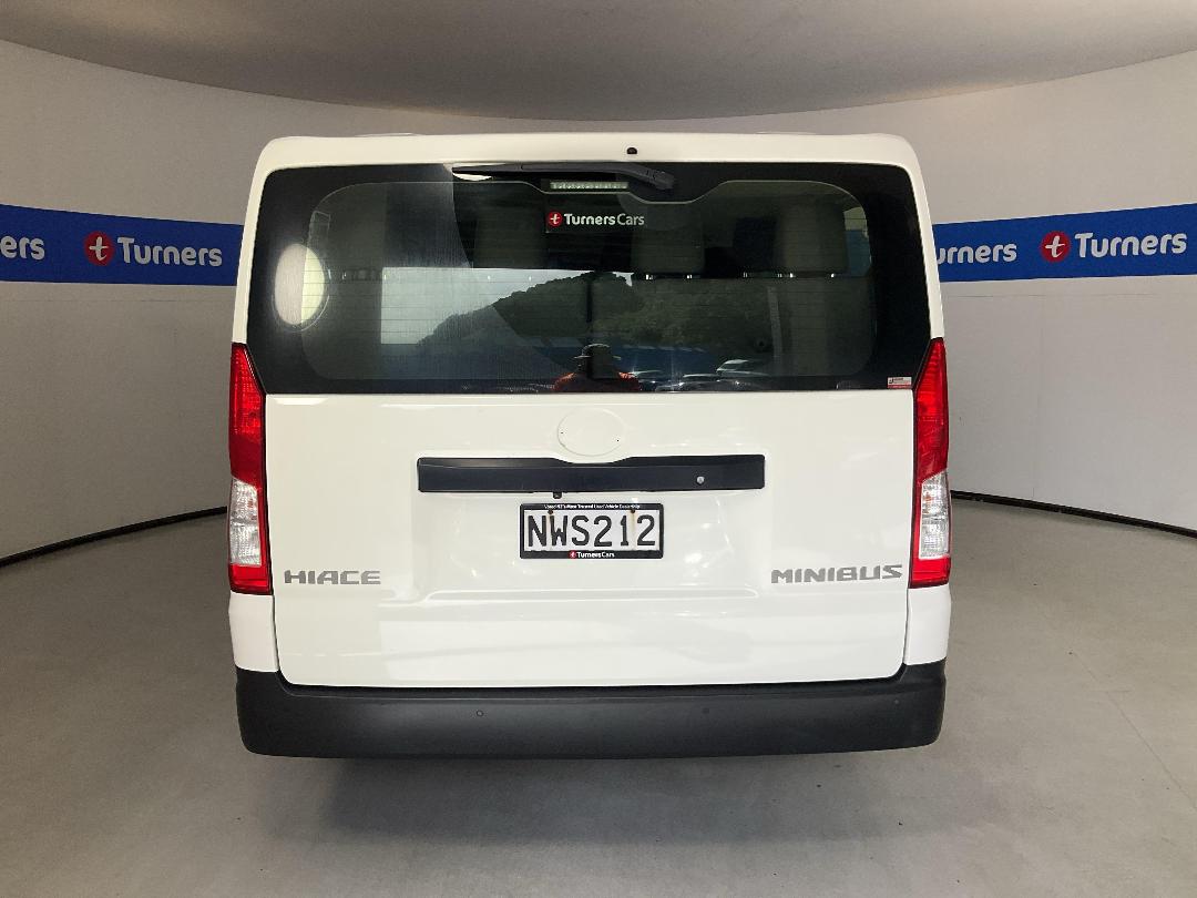 Photo '6' of Toyota Hiace