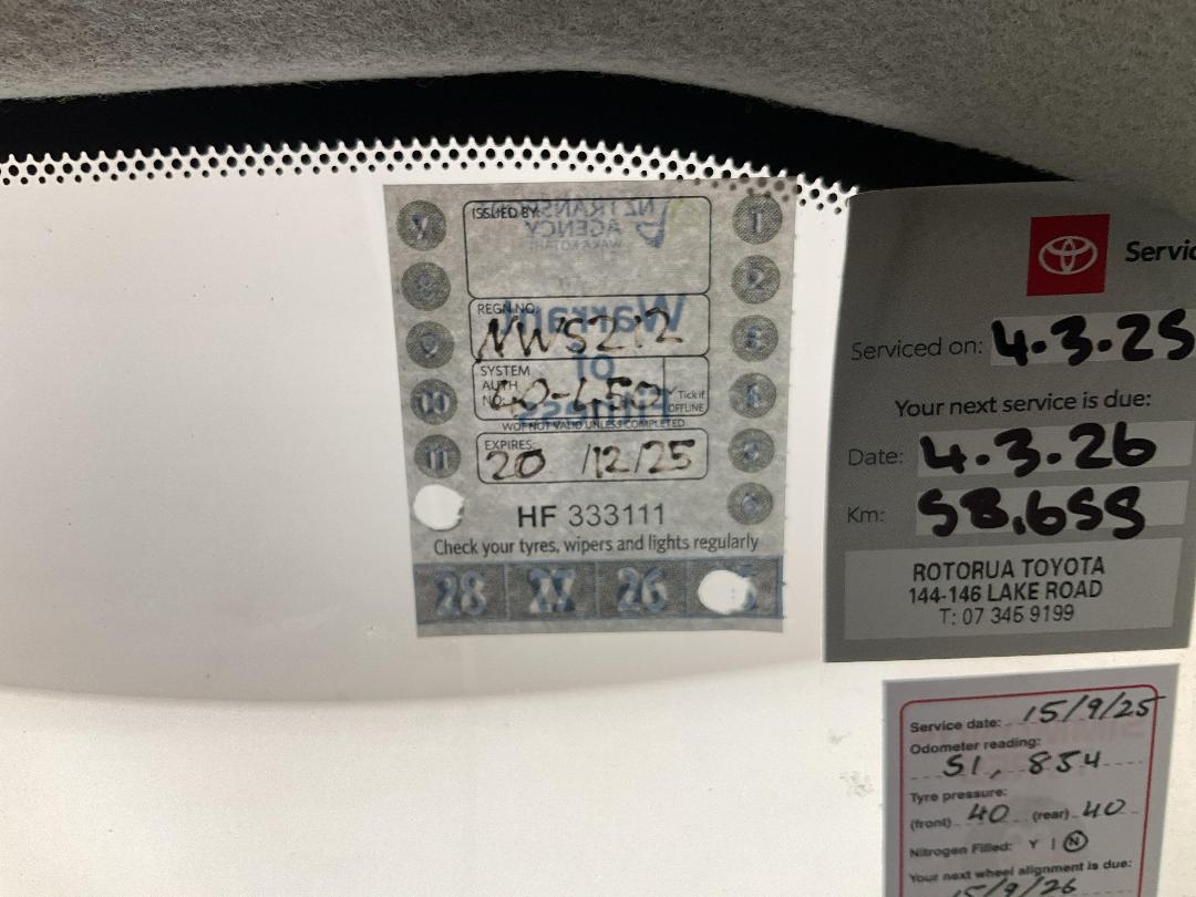 Photo '22' of Toyota Hiace