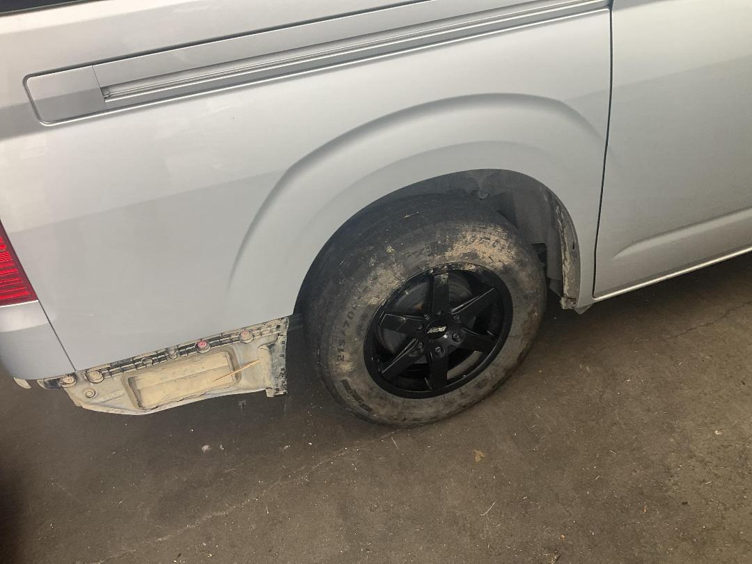 Photo '14' of Toyota Hiace ZR GVN Photo '14' of Toyota Hiace ZR GVN