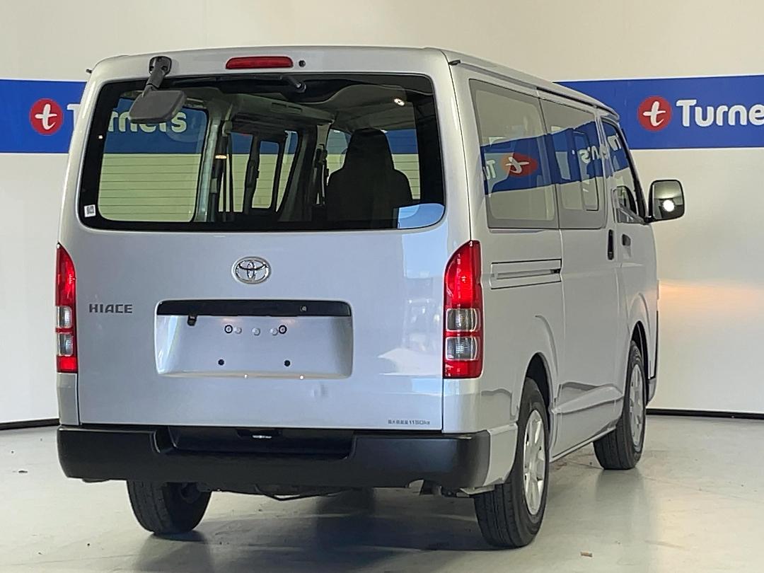 Photo '7' of Toyota Hiace