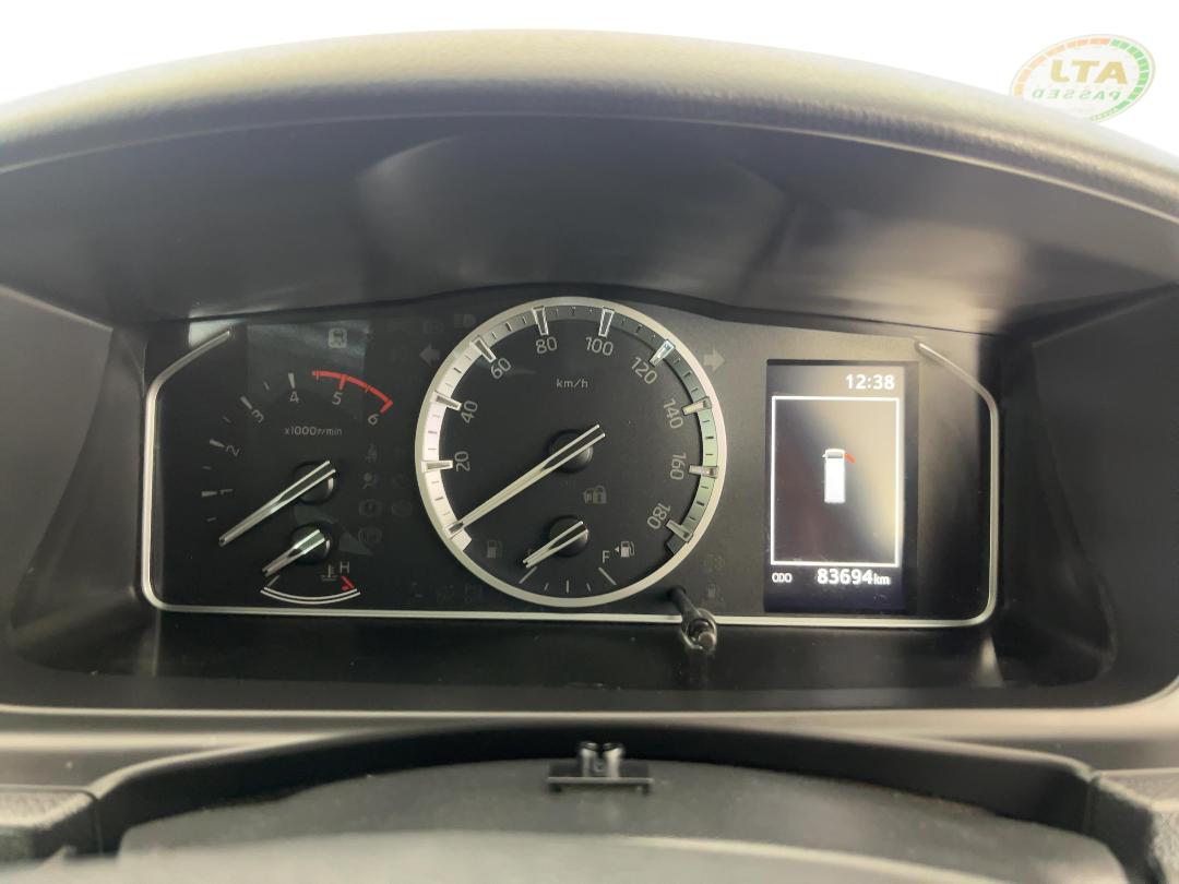 Photo '18' of Toyota Hiace