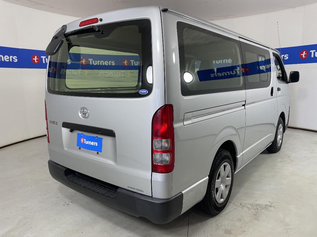 Photo '7' of Toyota Hiace