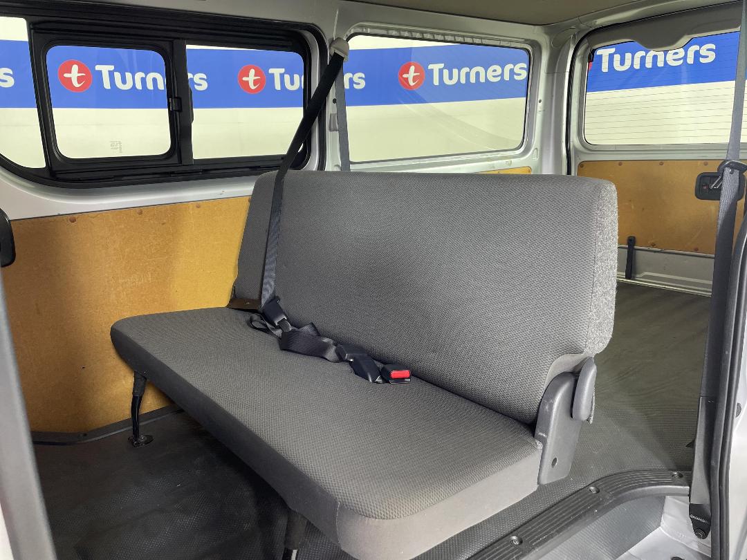 Photo '20' of Toyota Hiace