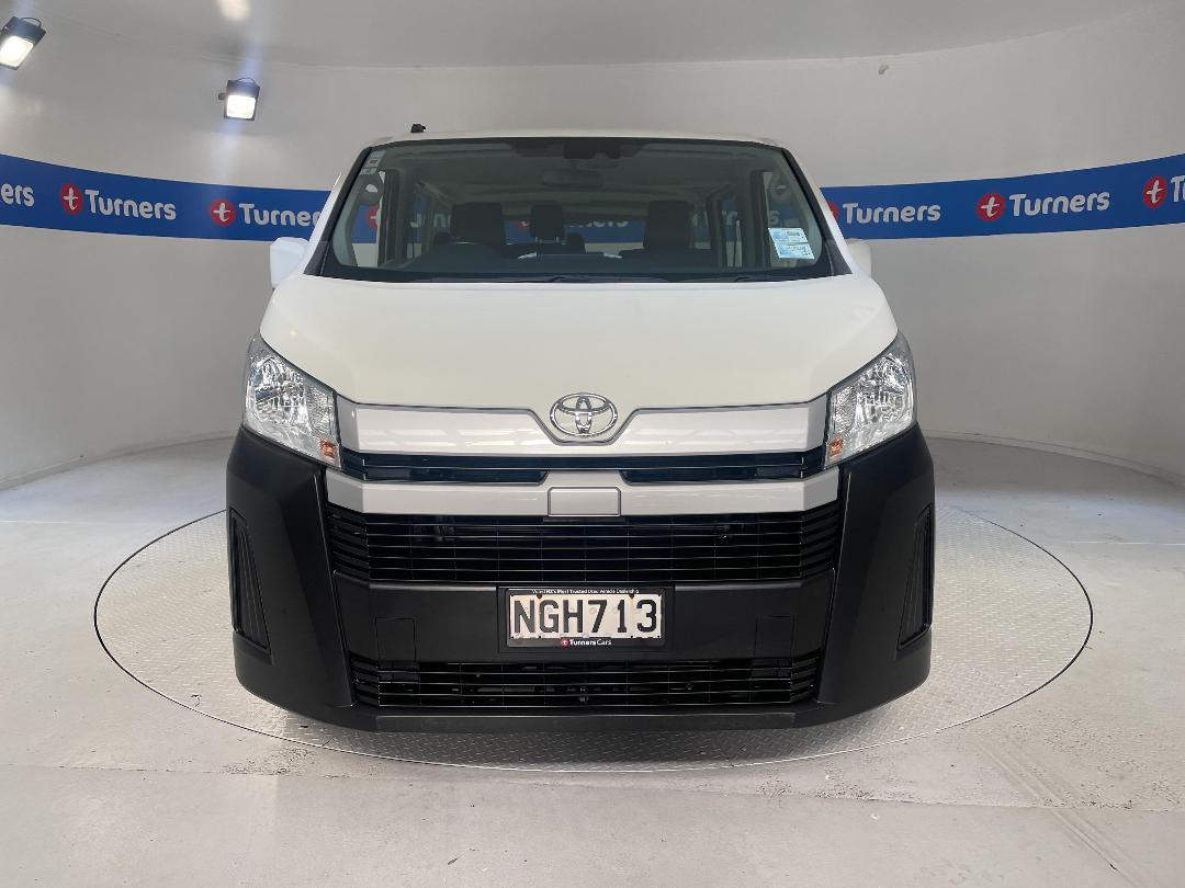 Photo '2' of Toyota Hiace