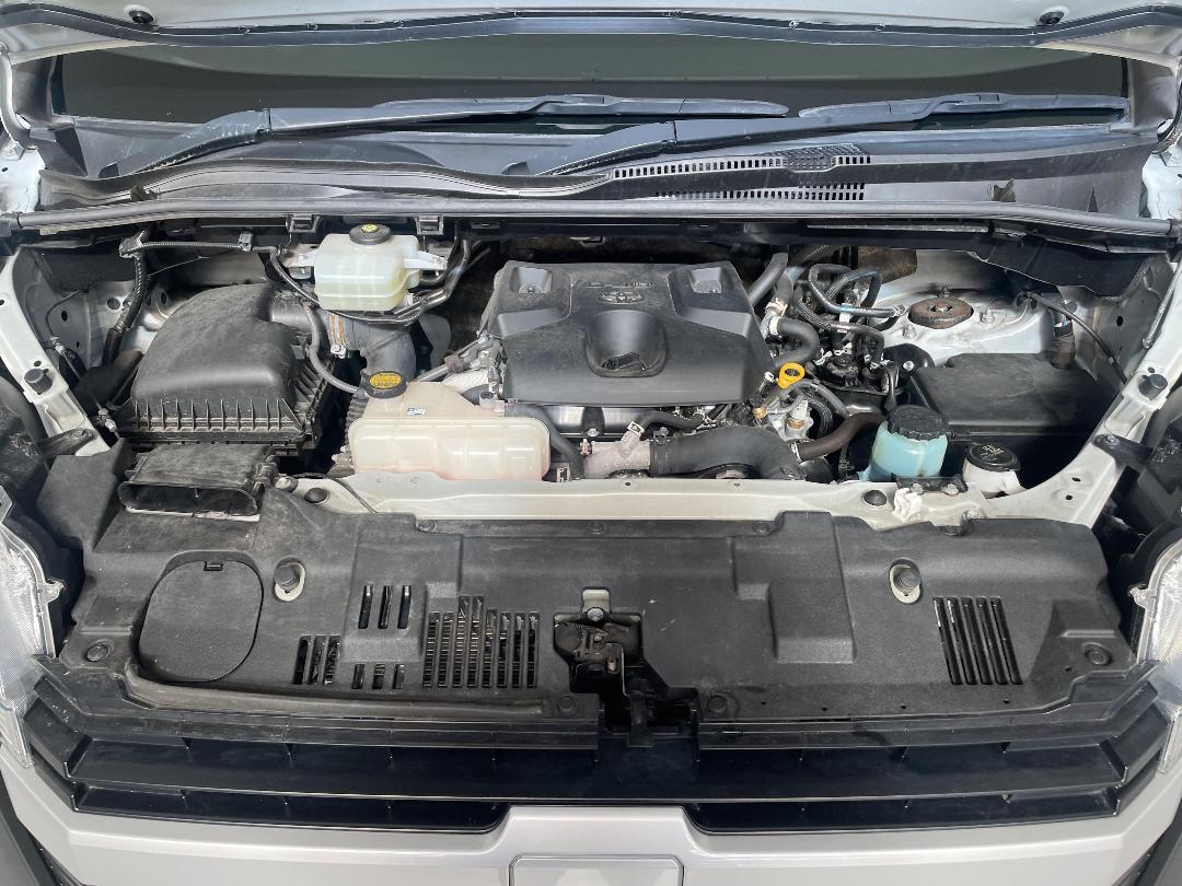 Photo '13' of Toyota Hiace