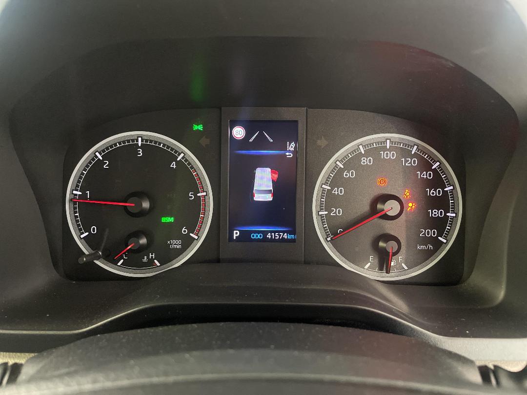 Photo '20' of Toyota Hiace