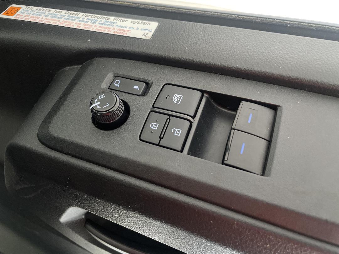 Photo '22' of Toyota Hiace