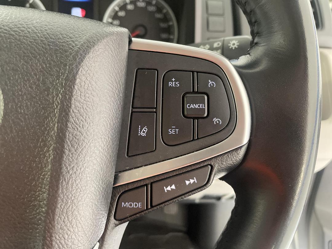 Photo '24' of Toyota Hiace