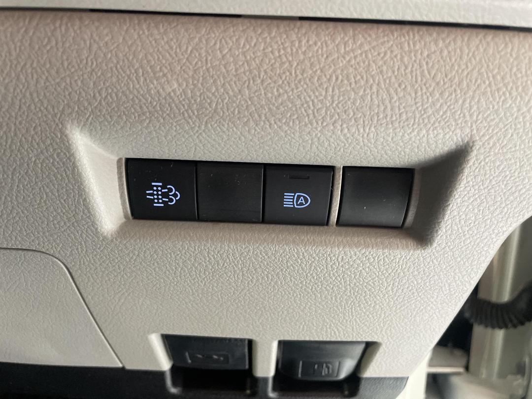 Photo '23' of Toyota Hiace