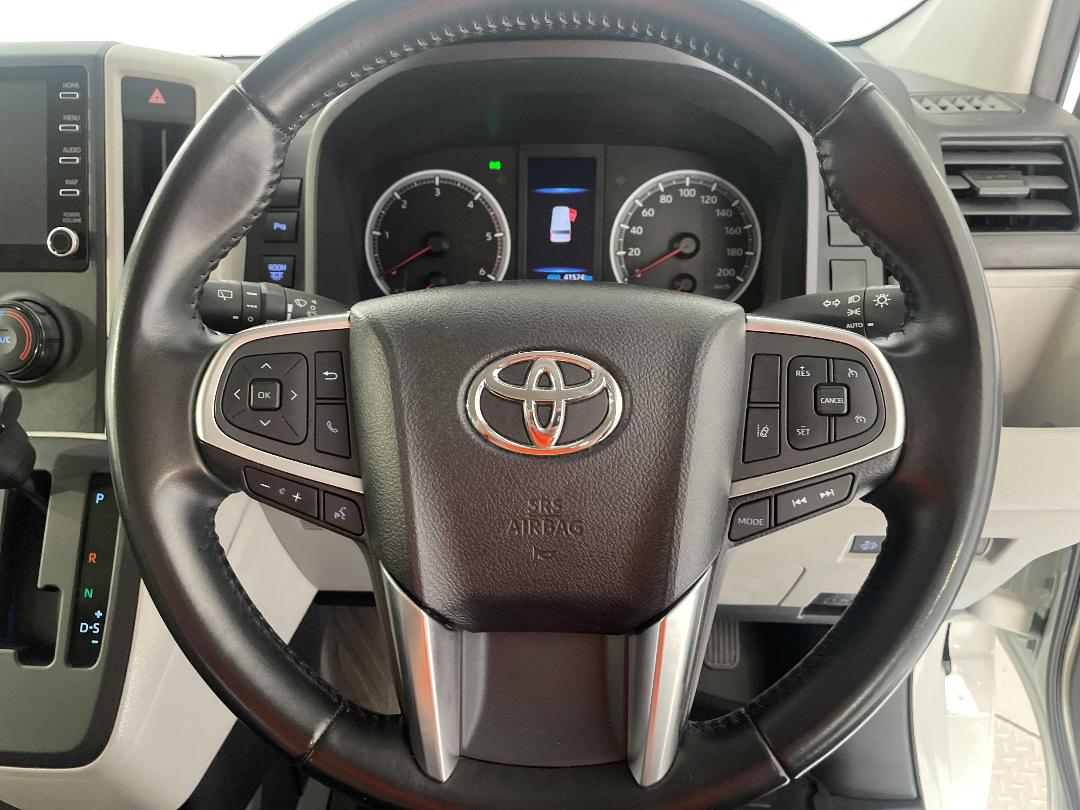 Photo '26' of Toyota Hiace