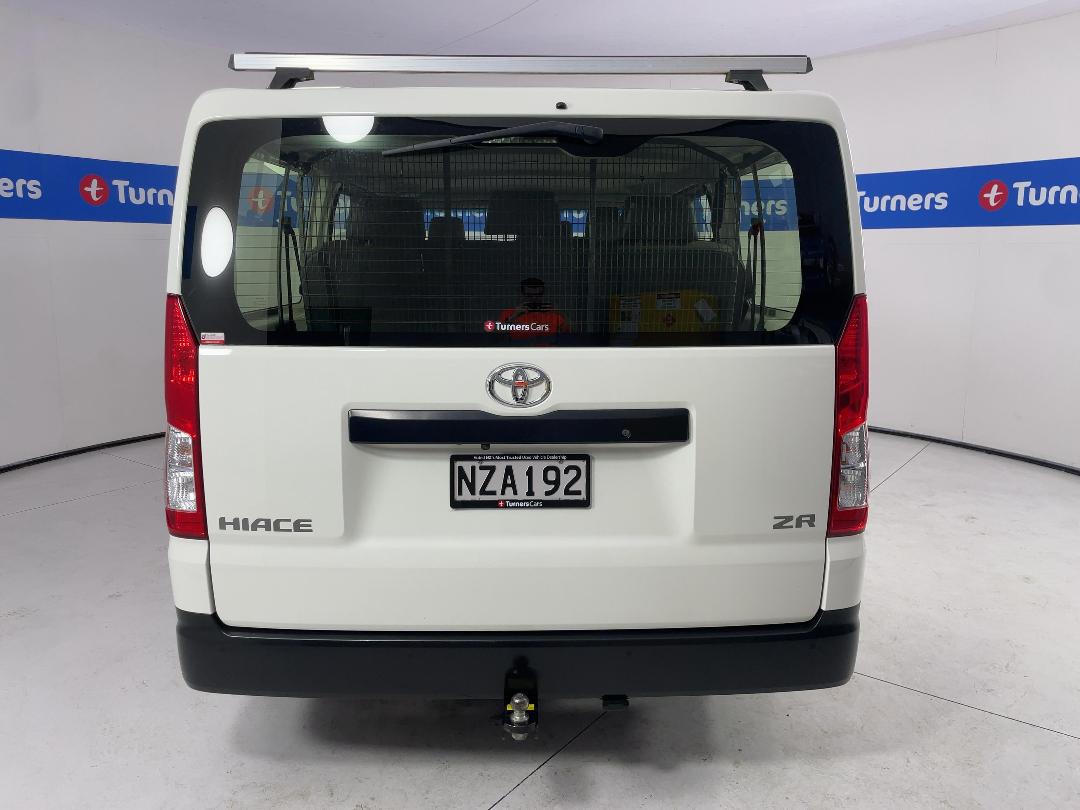 Photo '6' of Toyota Hiace Photo '6' of Toyota Hiace