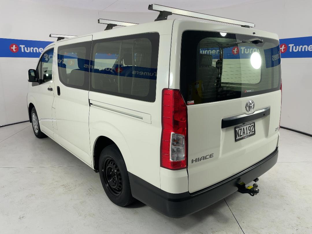 Photo '5' of Toyota Hiace Photo '5' of Toyota Hiace