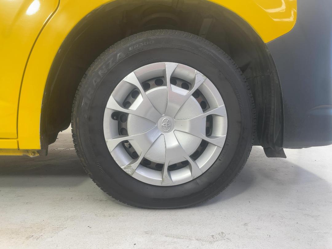 Photo '9' of Toyota Hiace