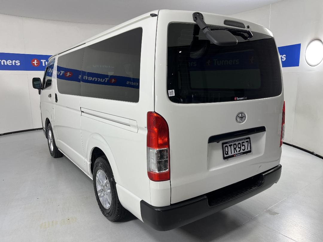 Photo '5' of Toyota Hiace