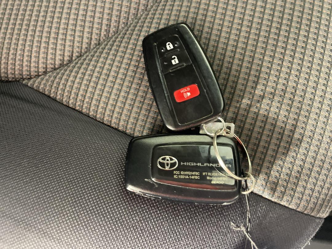 Photo '22' of Toyota Highlander