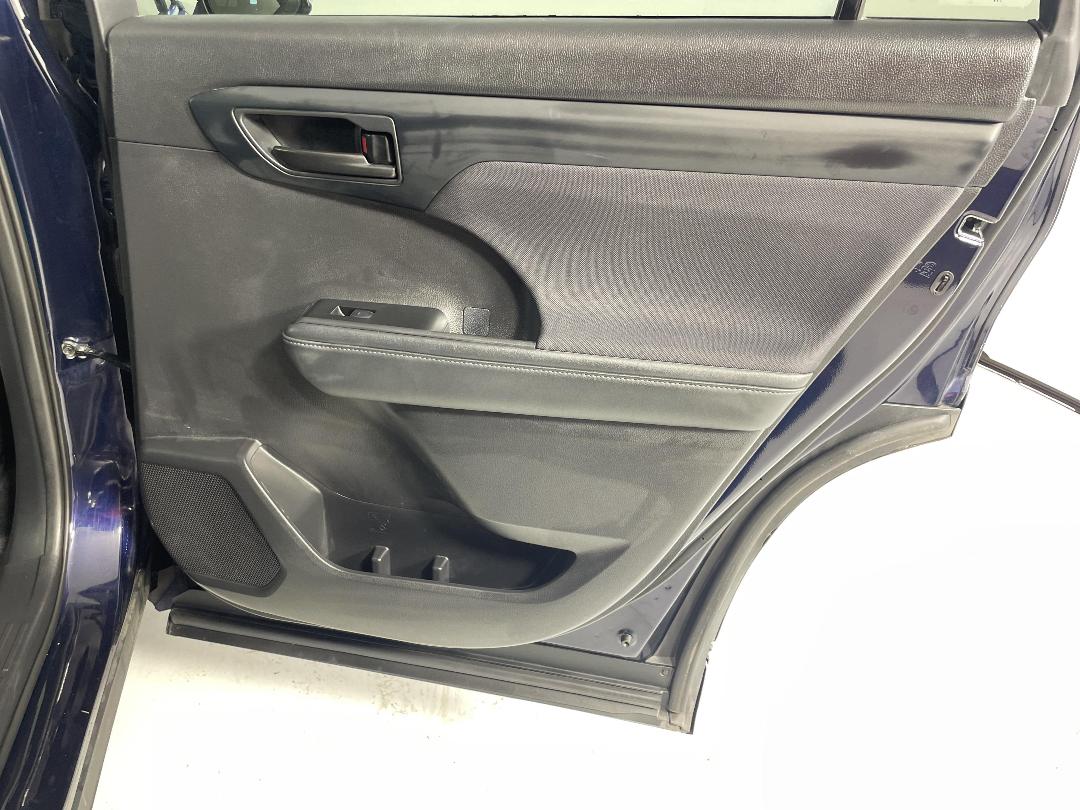 Photo '19' of Toyota Highlander