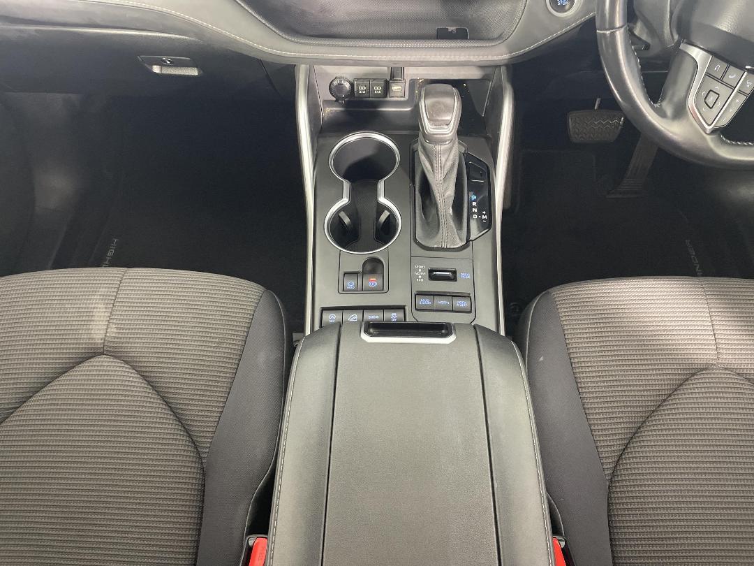 Photo '18' of Toyota Highlander