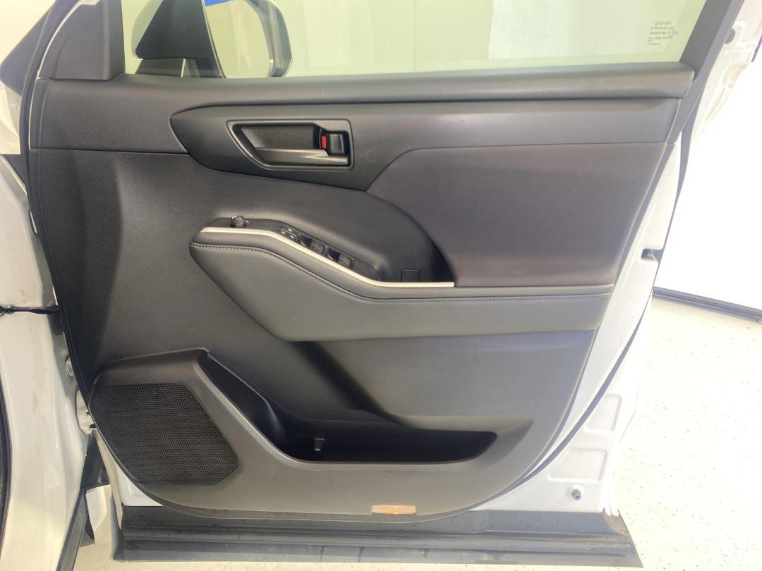 Photo '15' of Toyota Highlander