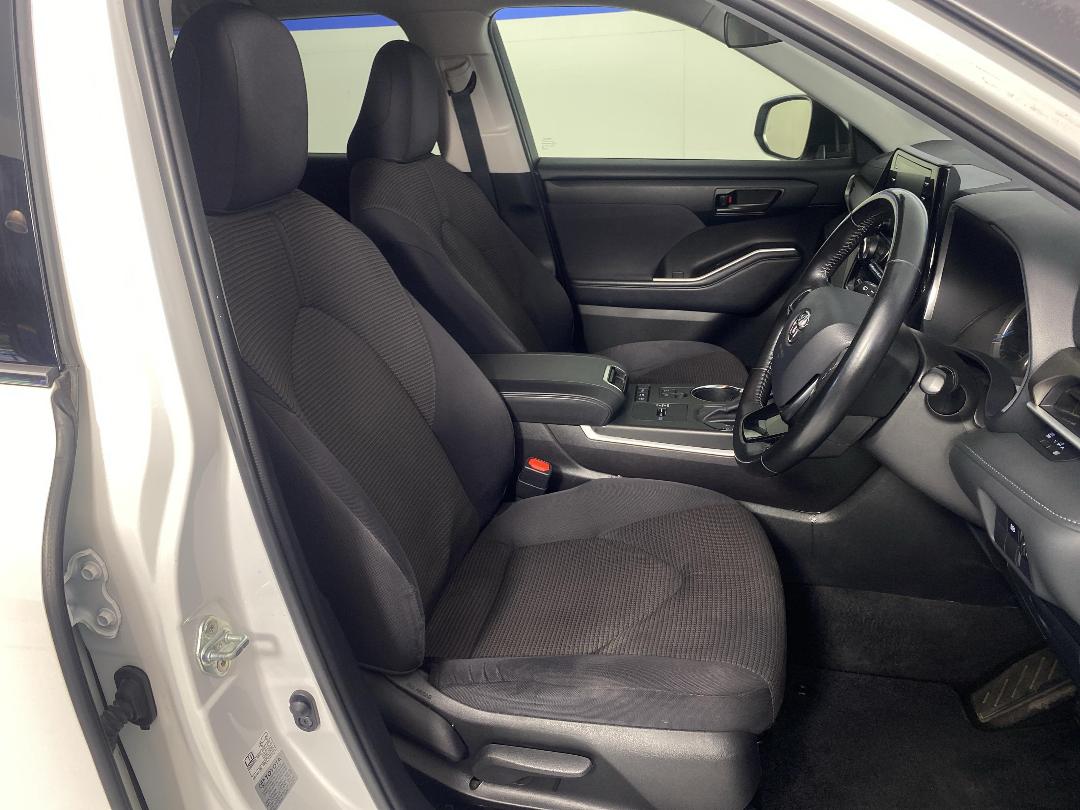 Photo '16' of Toyota Highlander