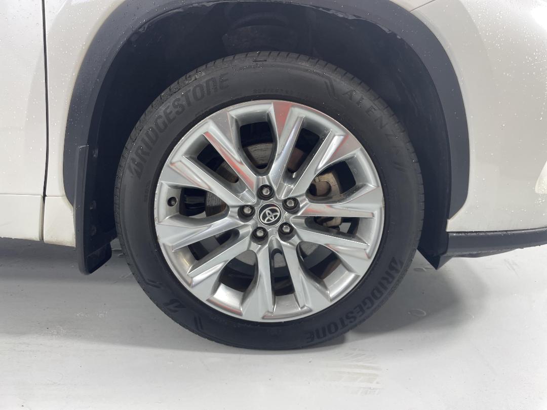 Photo '9' of Toyota Highlander