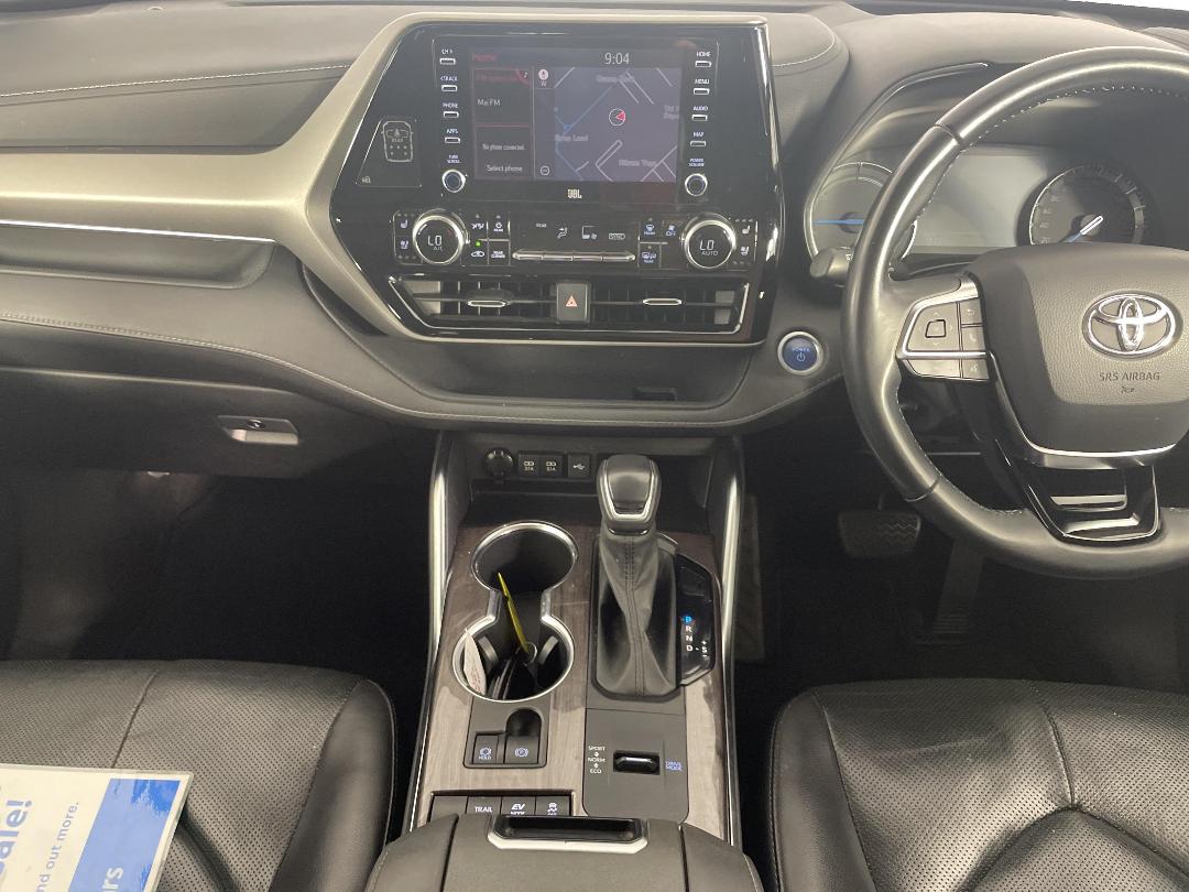 Photo '18' of Toyota Highlander