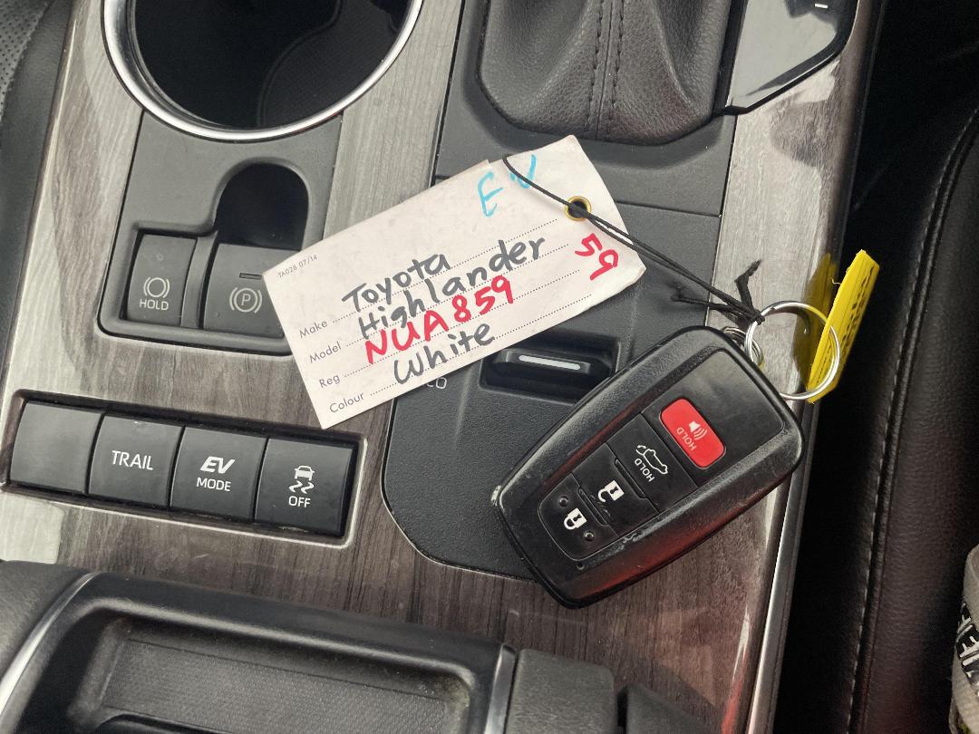 Photo '22' of Toyota Highlander