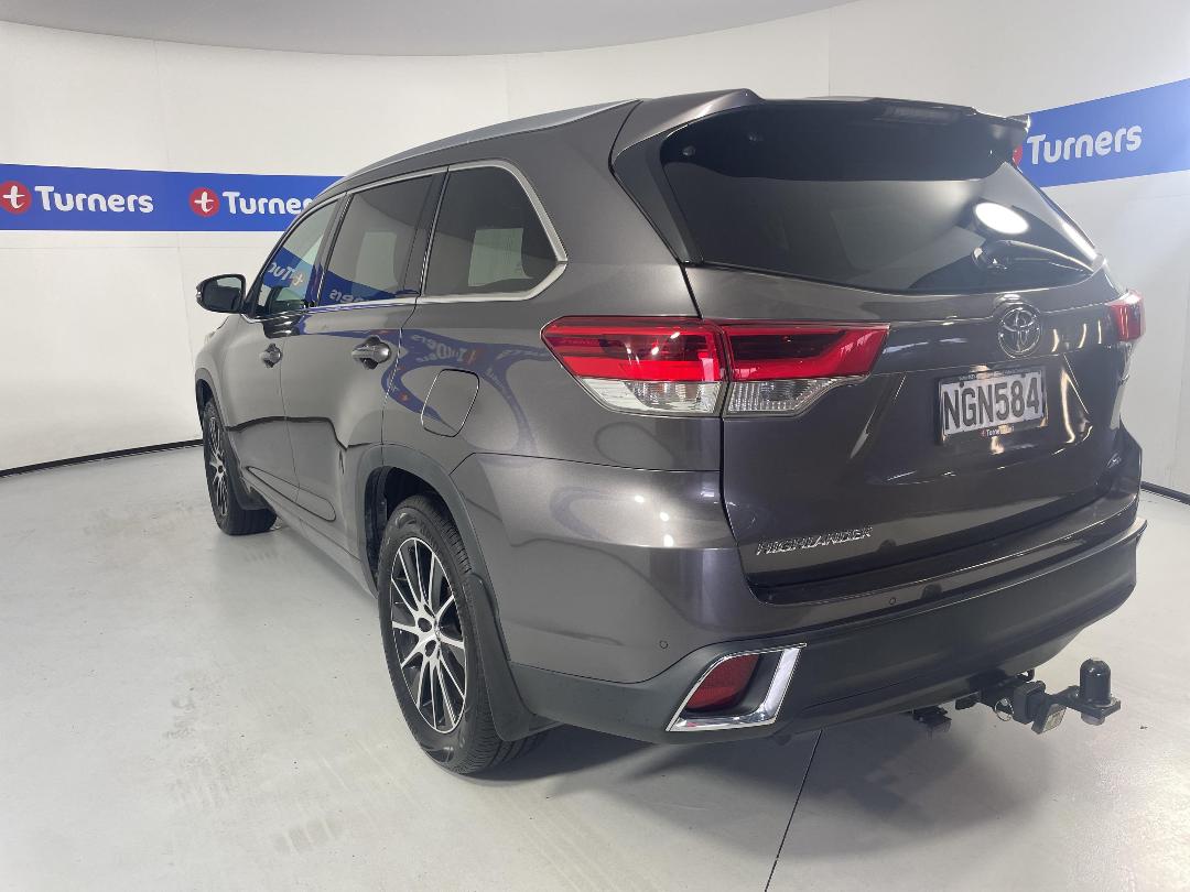 Photo '5' of Toyota Highlander