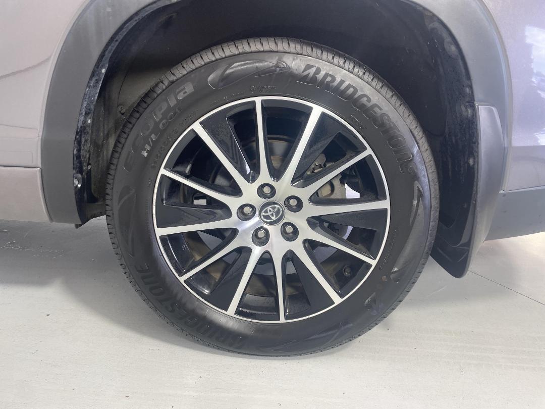 Photo '11' of Toyota Highlander