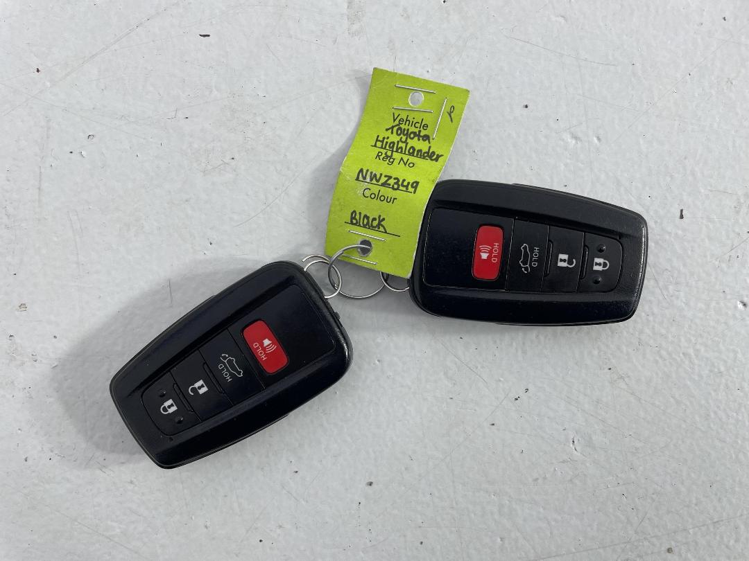 Photo '22' of Toyota Highlander Photo '22' of Toyota Highlander