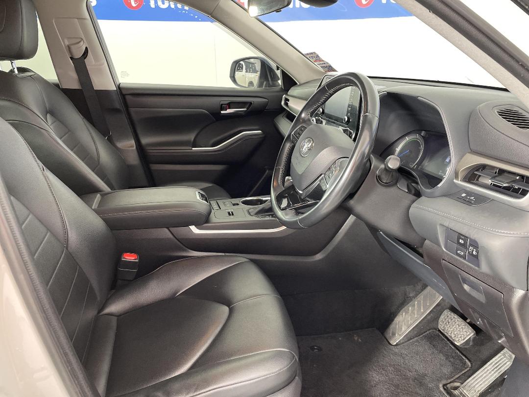 Photo '16' of Toyota Highlander Photo '16' of Toyota Highlander