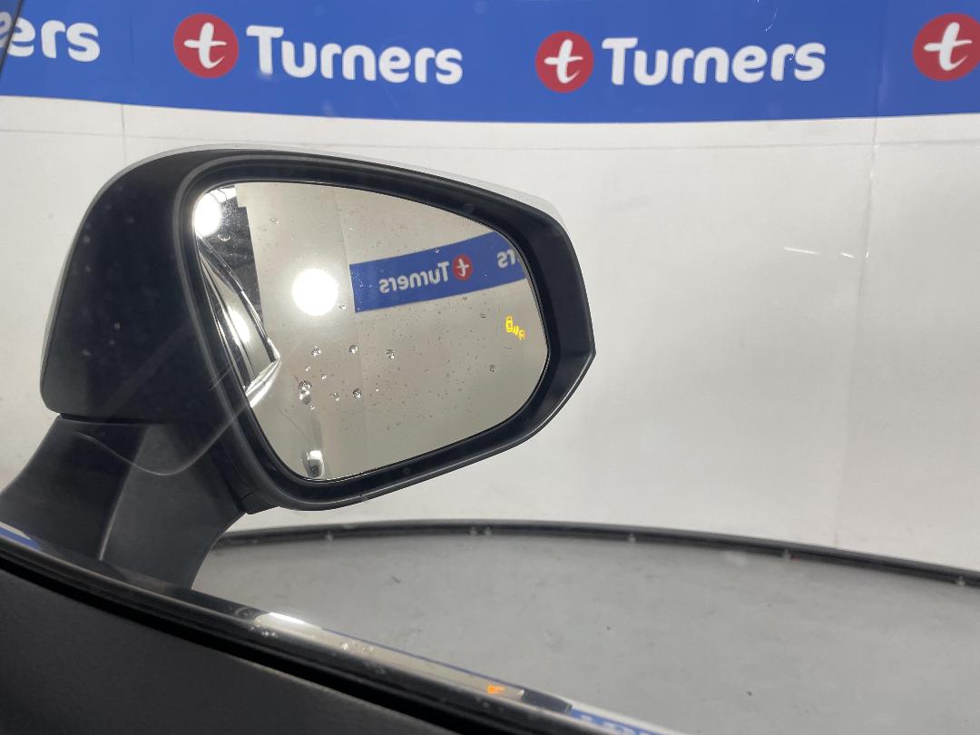 Photo '28' of Toyota Highlander Photo '28' of Toyota Highlander