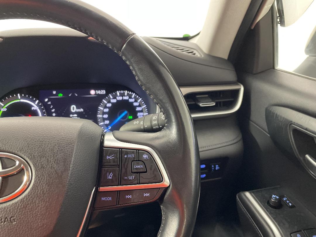 Photo '30' of Toyota Highlander Photo '30' of Toyota Highlander