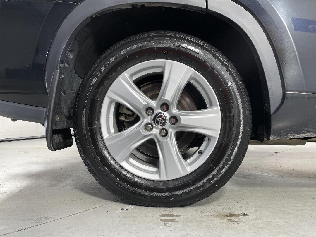 Photo '12' of Toyota Highlander