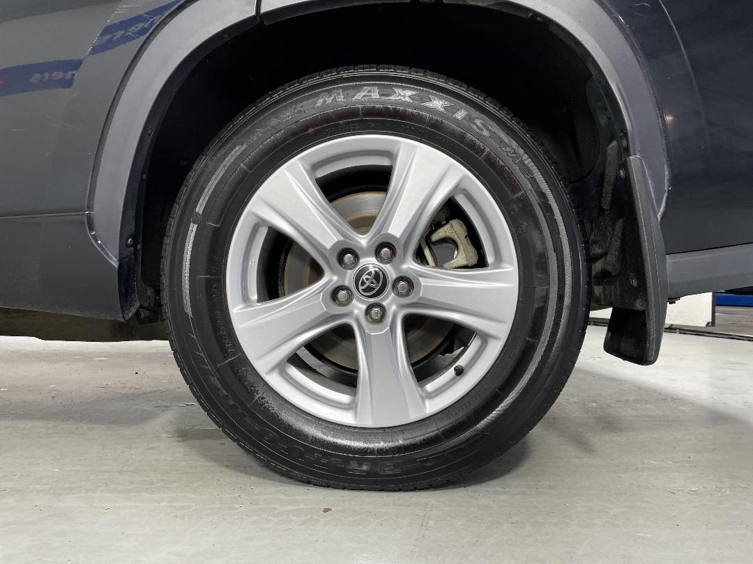 Photo '11' of Toyota Highlander