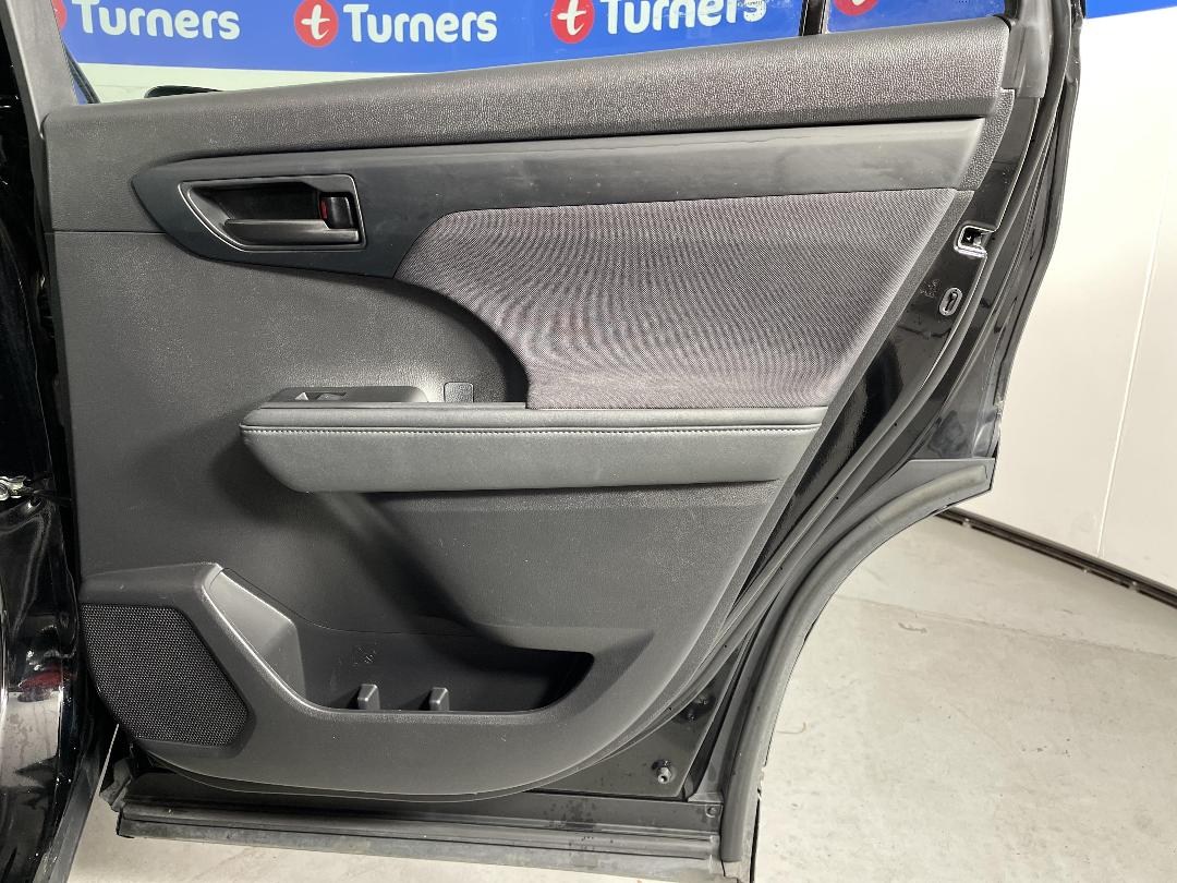 Photo '19' of Toyota Highlander