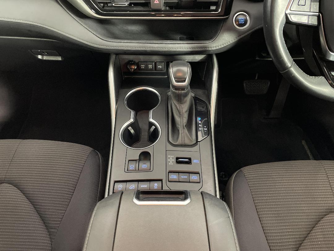 Photo '18' of Toyota Highlander