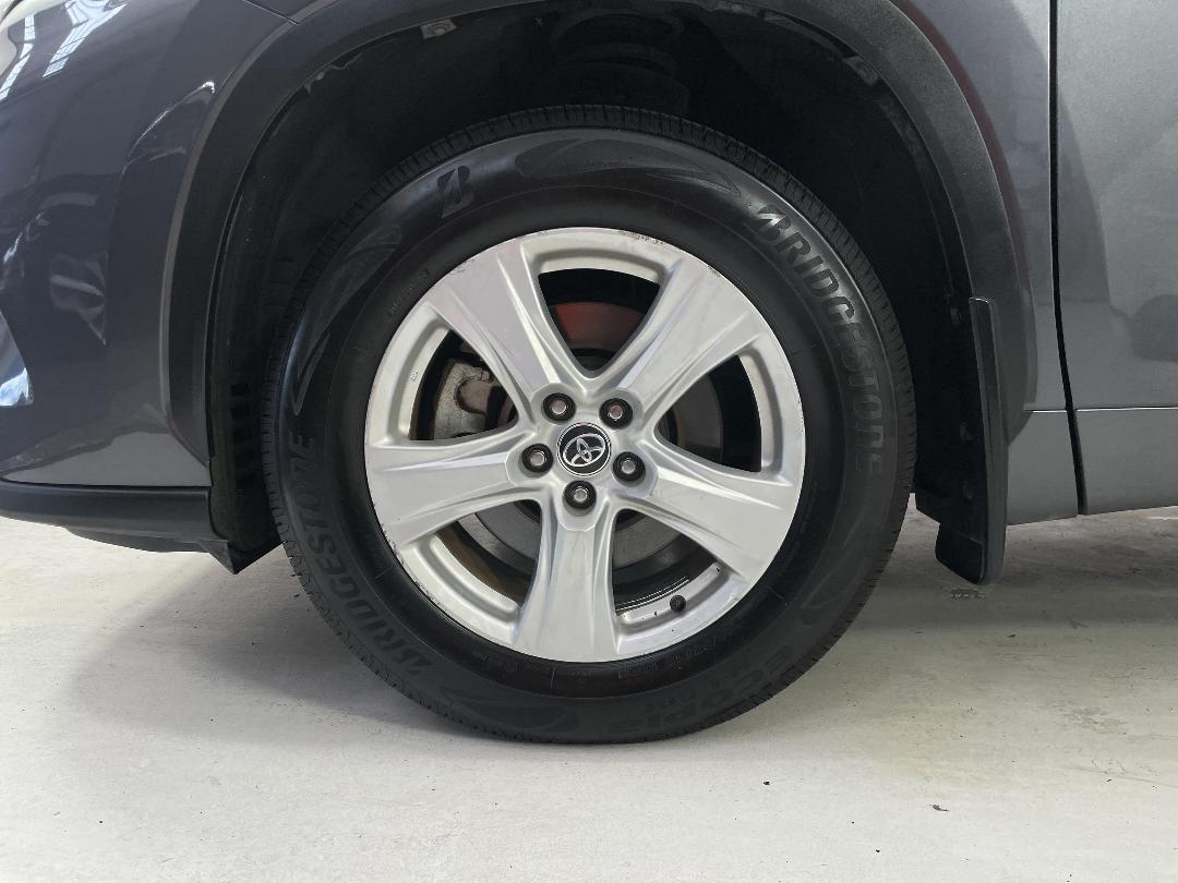 Photo '10' of Toyota Highlander