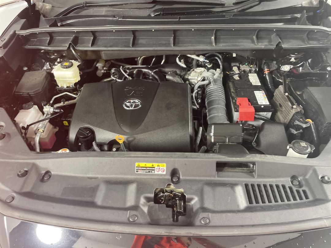 Photo '13' of Toyota Highlander