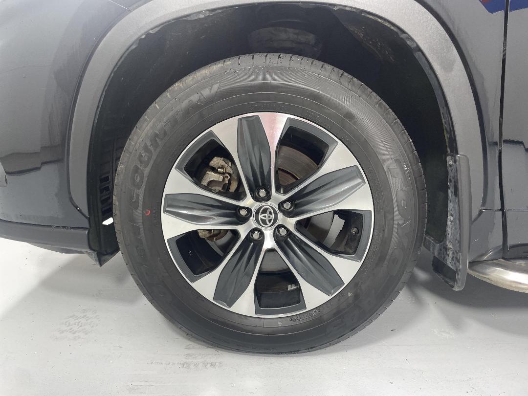 Photo '10' of Toyota Highlander