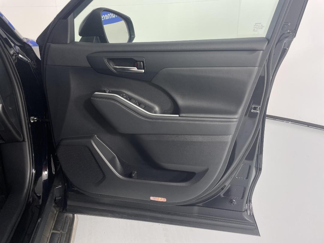 Photo '15' of Toyota Highlander