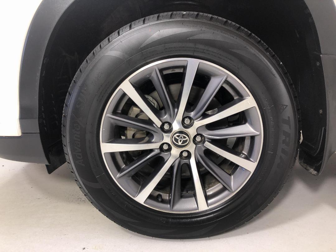 Photo '10' of Toyota Highlander