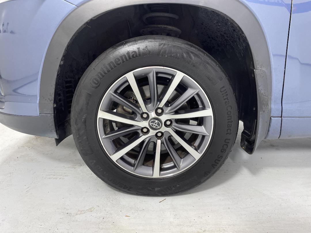 Photo '10' of Toyota Highlander