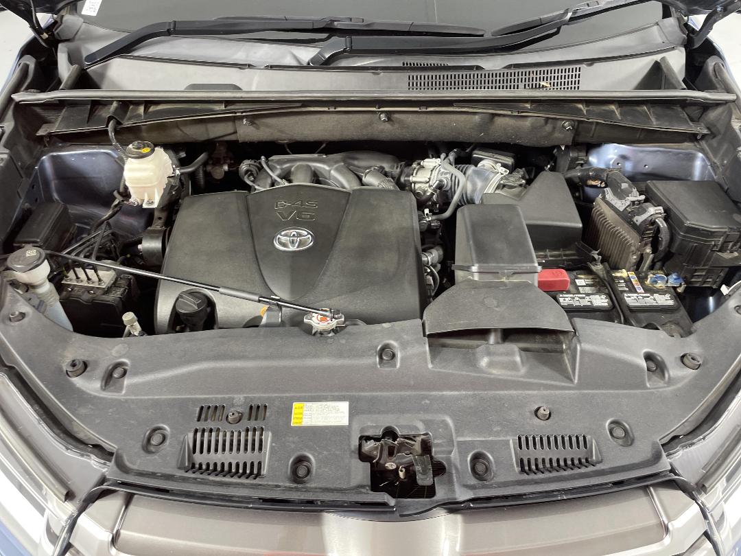 Photo '13' of Toyota Highlander